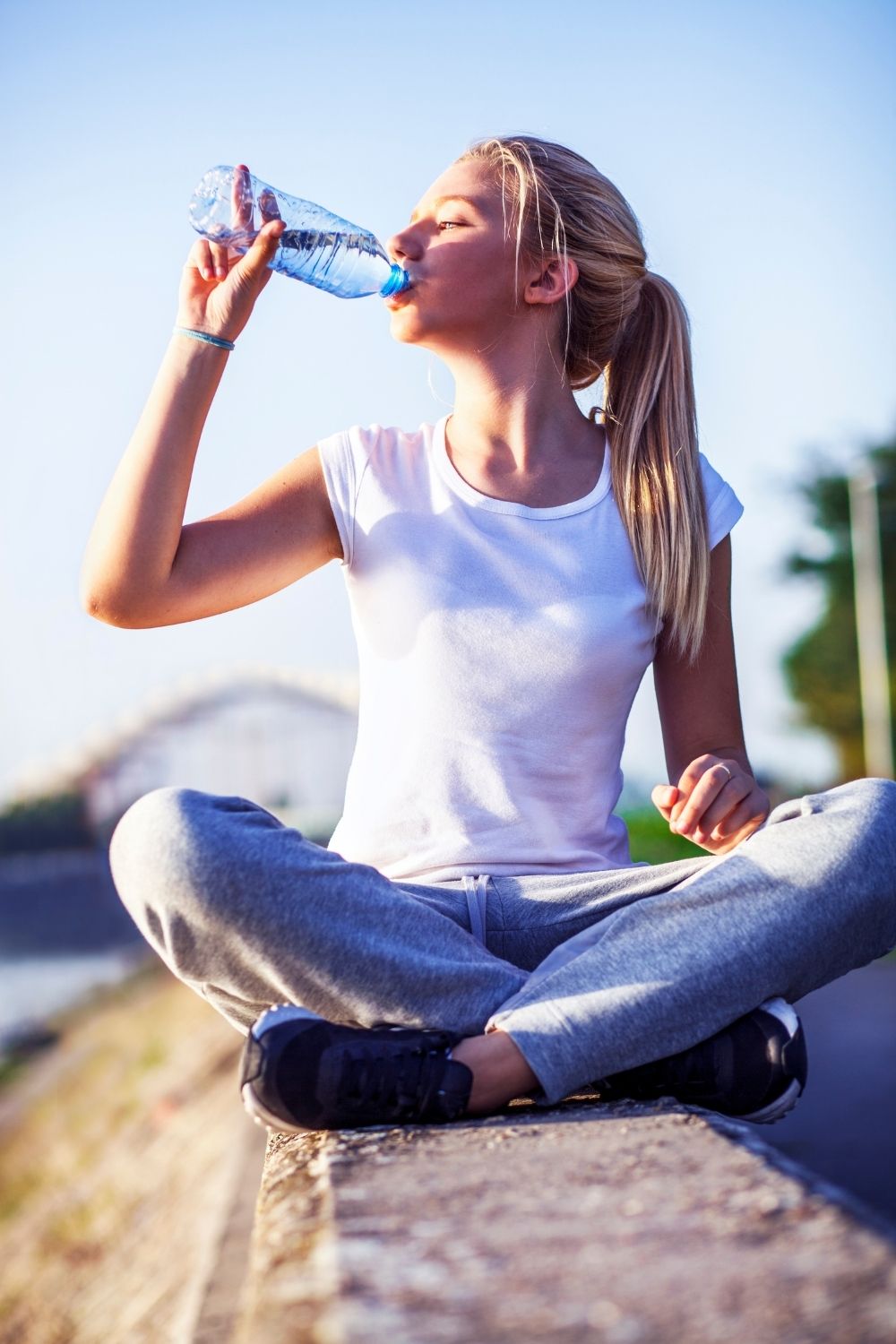 Beber agua, esencial para mantener tu peso ideal